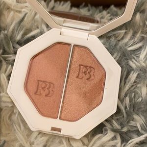 Fenty Beauty Makeup - Fenty Beauty Killwatt Freestyle Highlighter Duo Fenty Beauty Makeup - Fenty Beauty Killwatt Freestyle Highlighter Duo